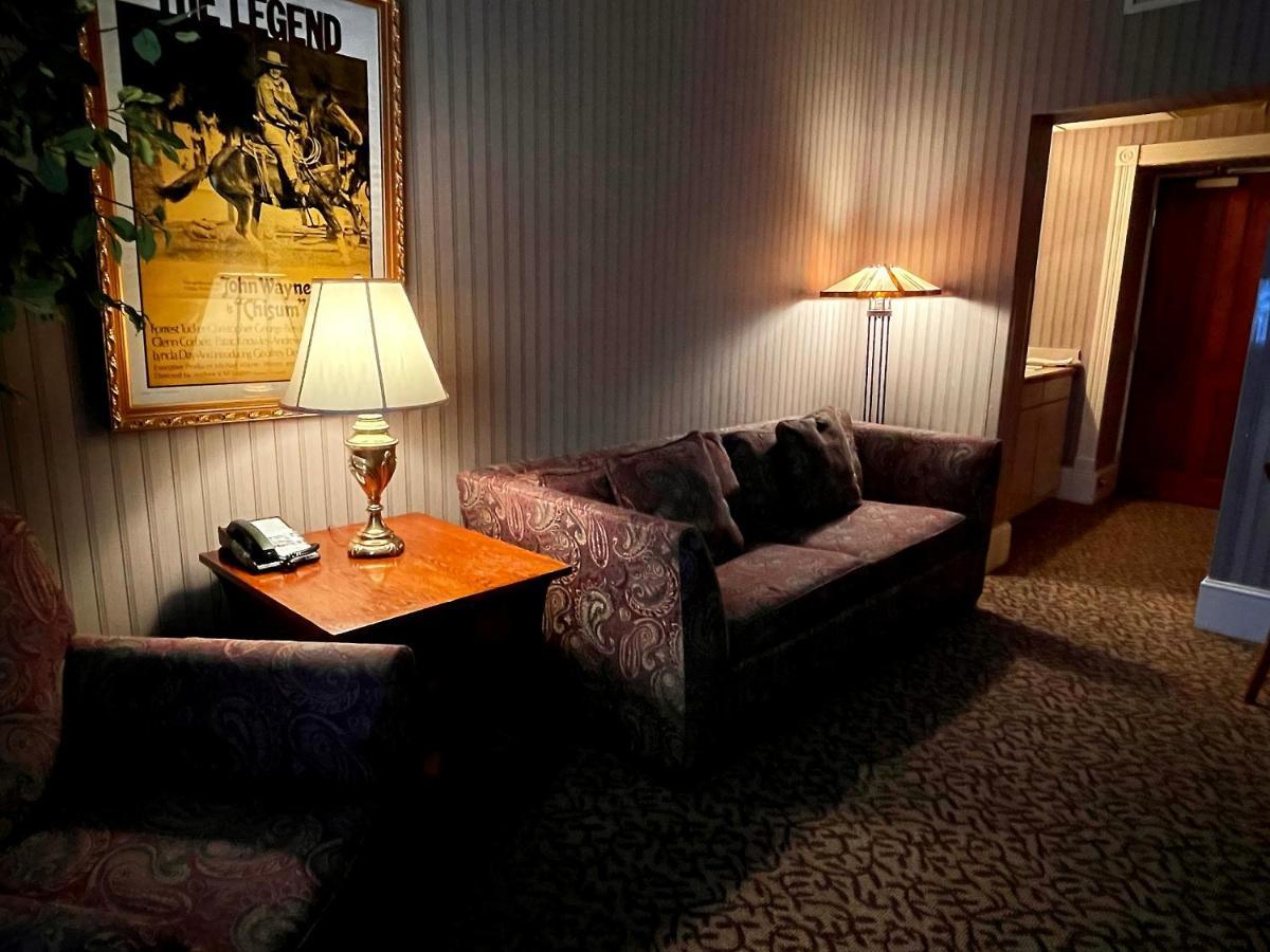 Celebrity Hotel Дедвуд Экстерьер фото