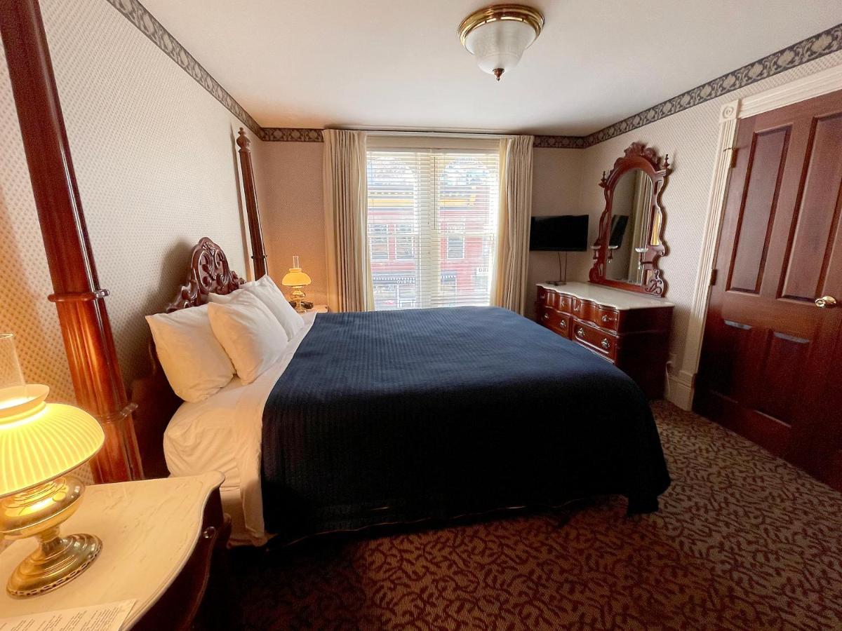 Celebrity Hotel Дедвуд Экстерьер фото